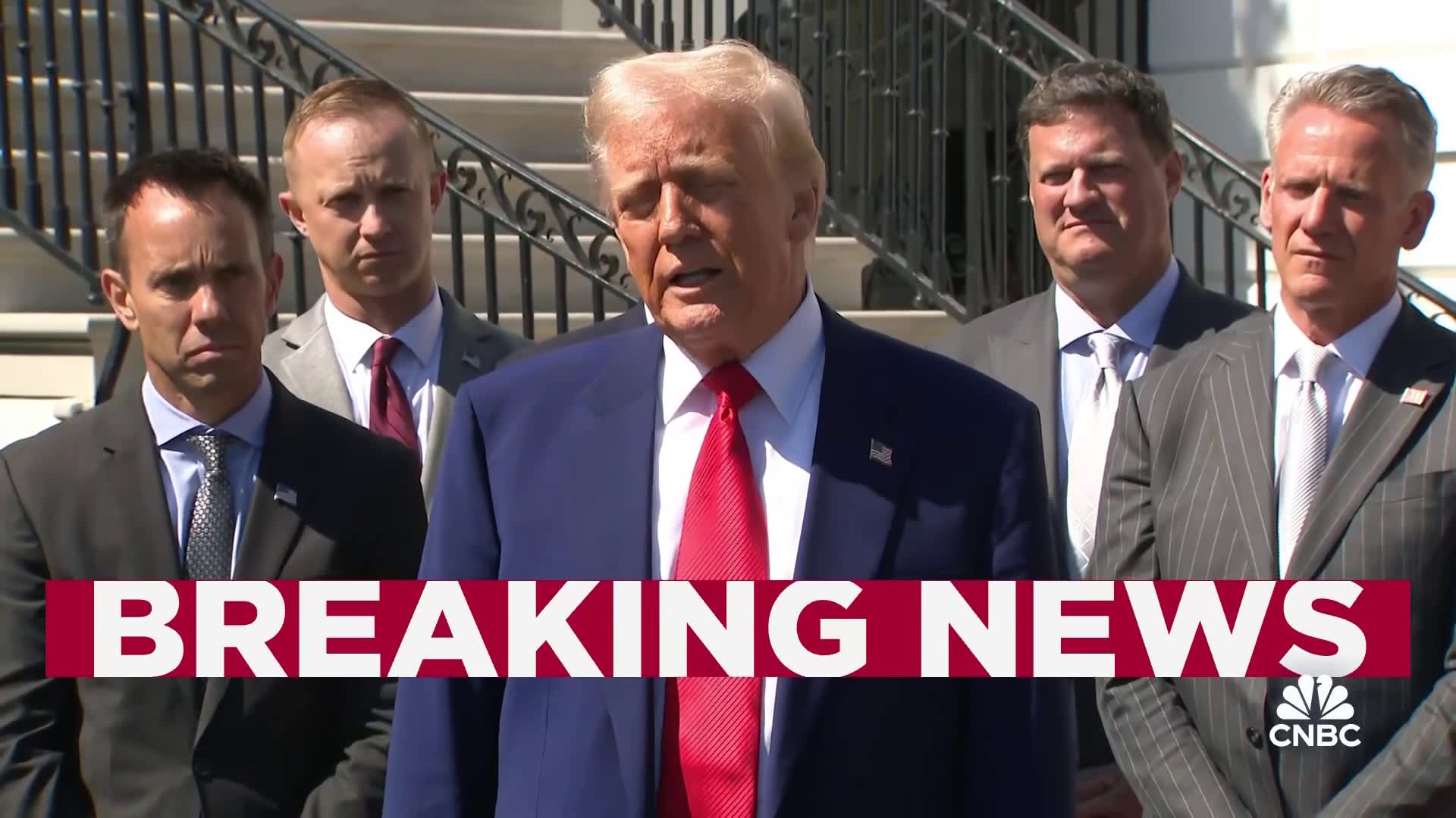Trump: The 90-day pause is on countries that didn't retaliate; China wants to make a deal
